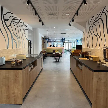 Ibis Styles Centre Отель Ангулем