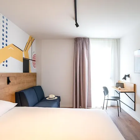 Ibis Styles Centre *