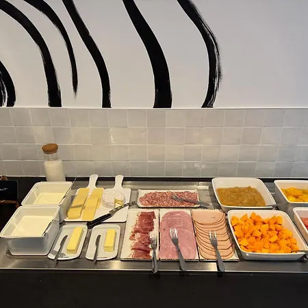 Ibis Styles Centre Отель *